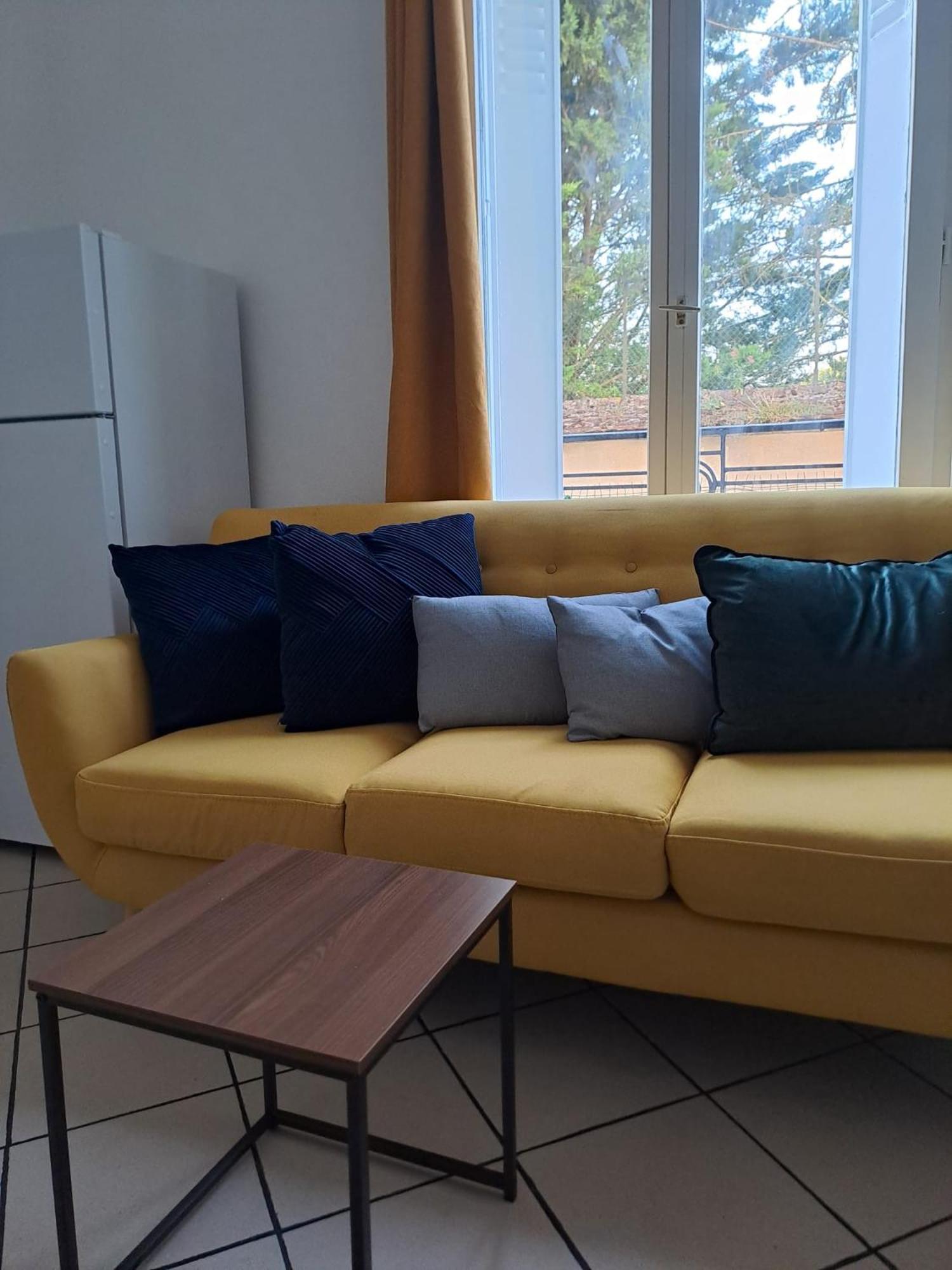 Appartement Coeur De Troyes Bagian luar foto
